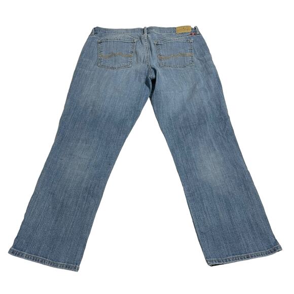 Lucky Brand Jeans Womens Size 8 Blue Sweet Crop Mid Rise Light Wash Denim Pants - Picture 2 of 13